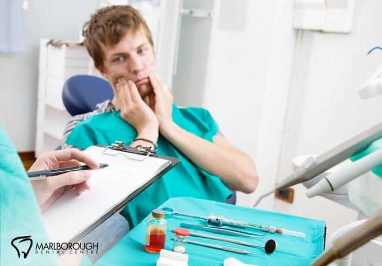 Ouch! 5 Signs You Have a Dental Emergency (And What to Do Next)